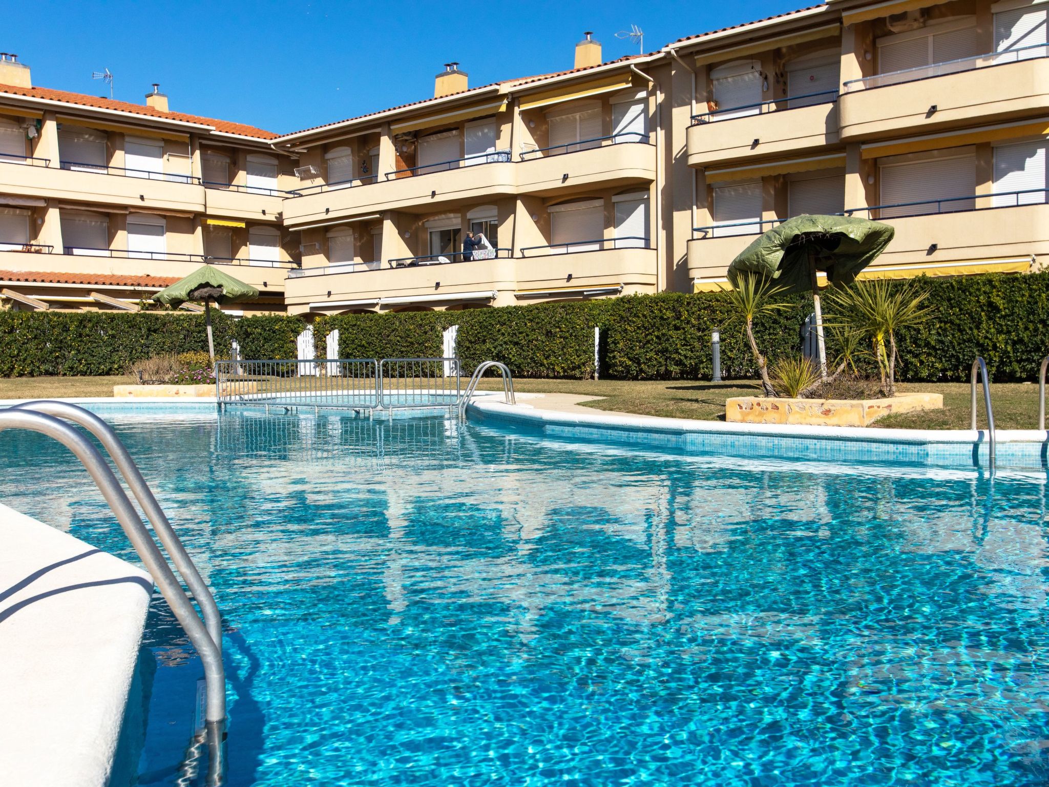 Photo 20 - 1 bedroom Apartment in Torroella de Montgrí with swimming pool and garden