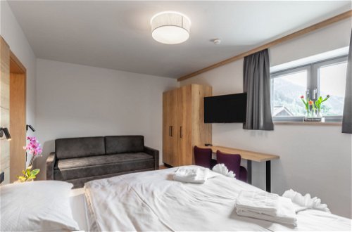 Foto 12 - Apartment mit 1 Schlafzimmer in Piesendorf mit schwimmbad und blick auf die berge