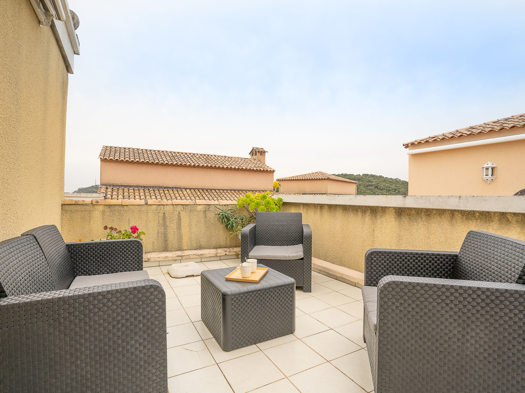 Photo 4 - Appartement de 2 chambres à Saint-Raphaël avec piscine et jardin