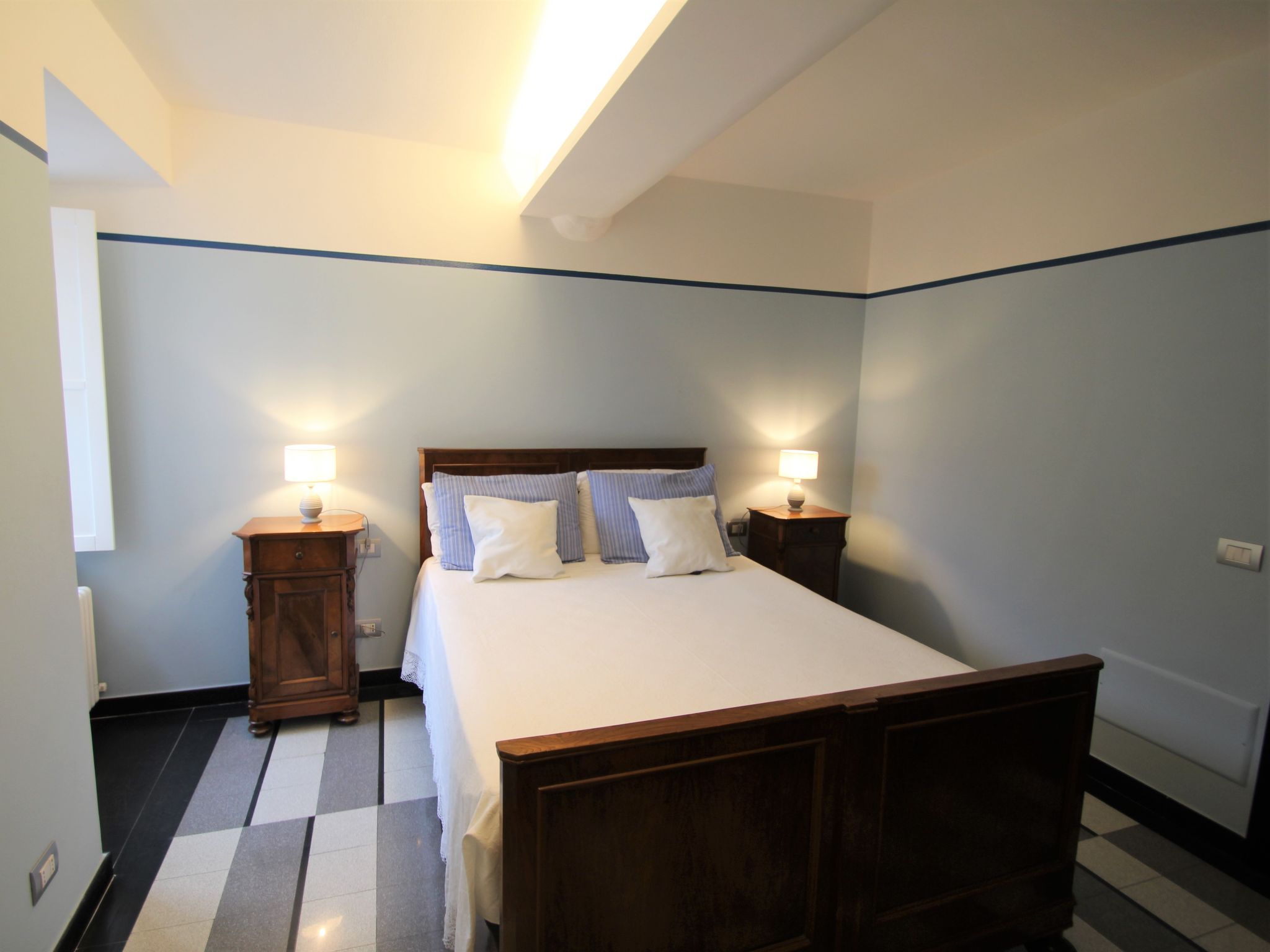 Foto 12 - Appartamento con 3 camere da letto a Sestri Levante con vista mare