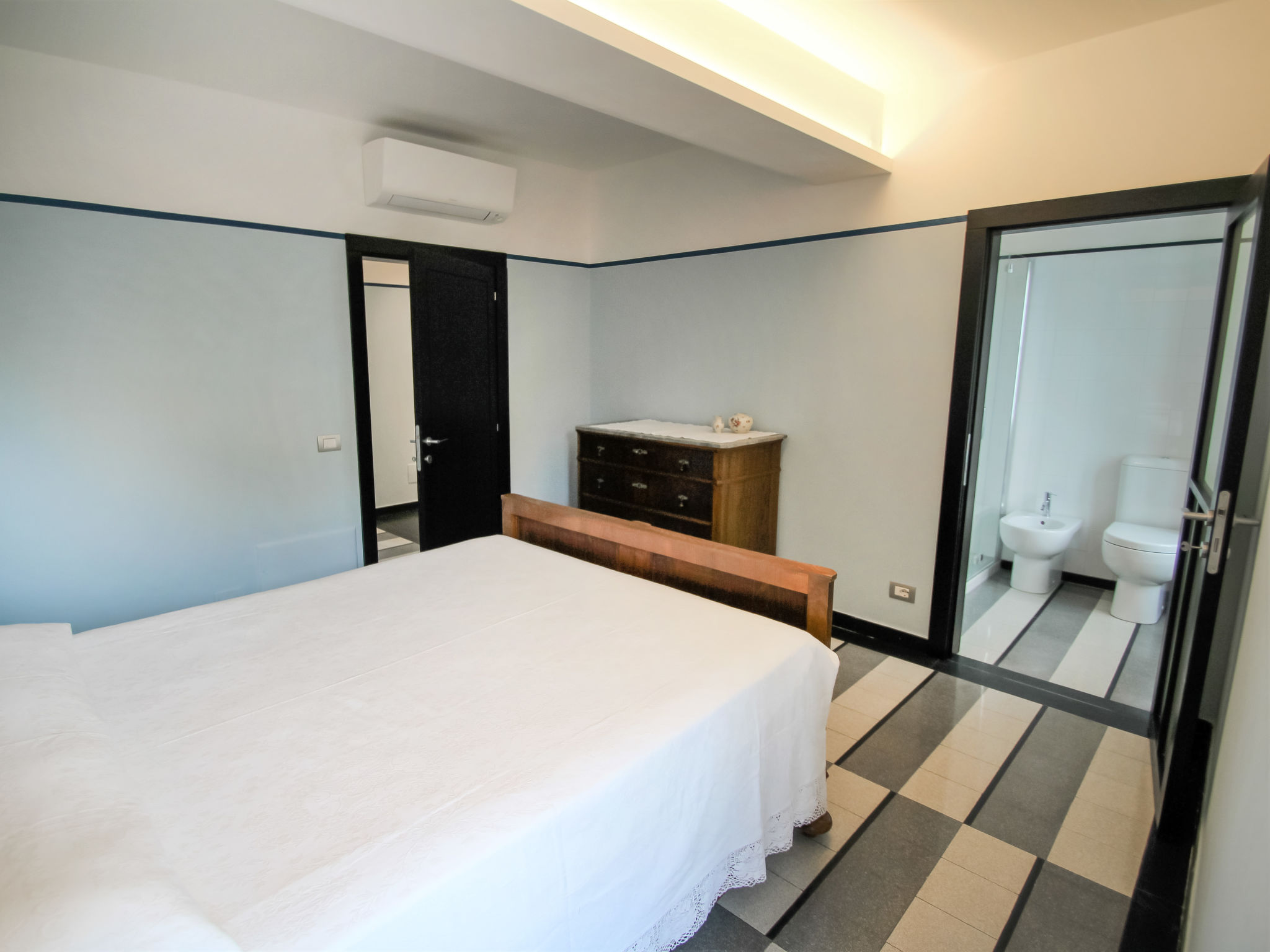 Foto 14 - Appartamento con 3 camere da letto a Sestri Levante con vista mare