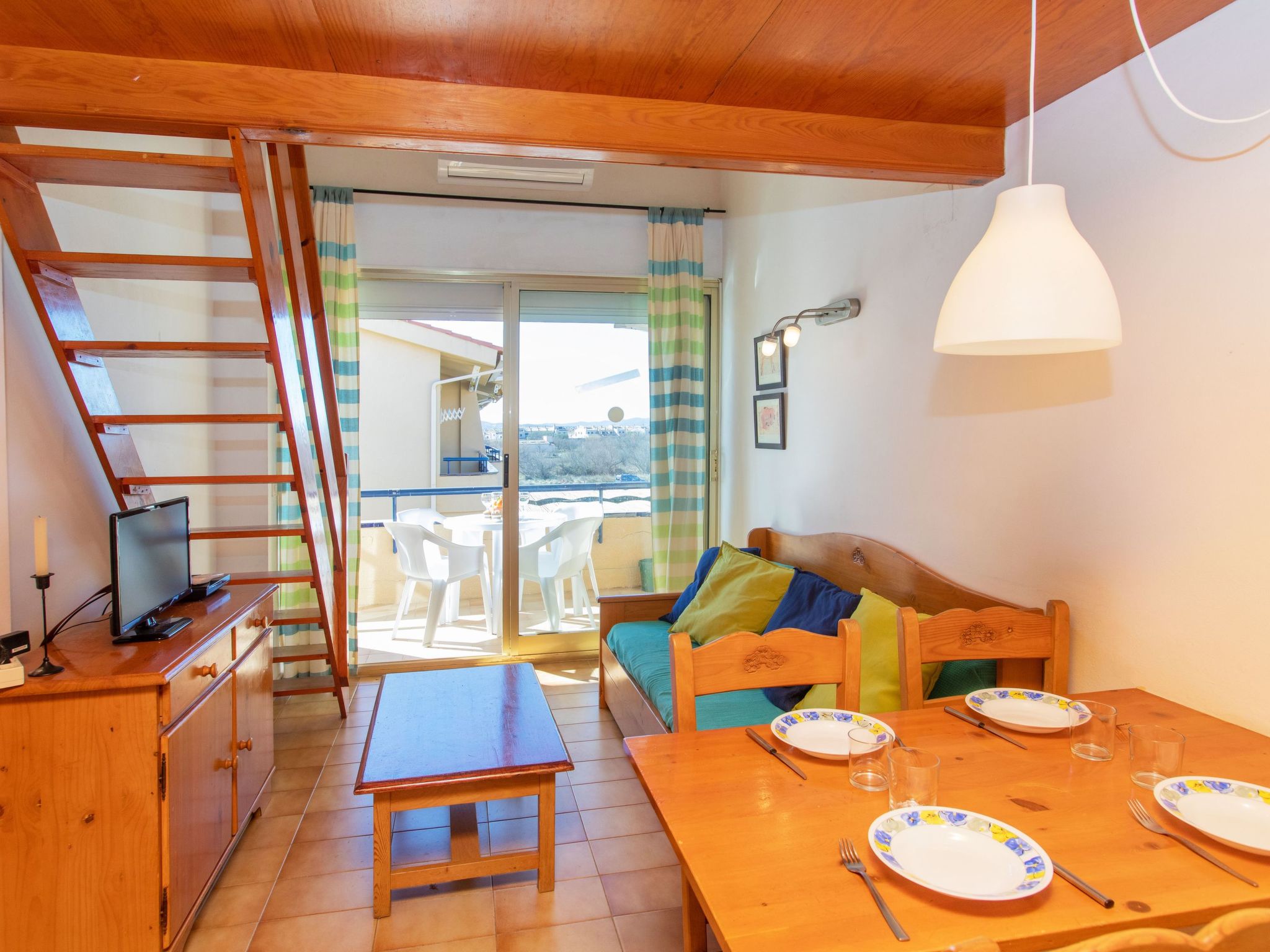 Photo 6 - 1 bedroom Apartment in Torroella de Montgrí with swimming pool and sea view