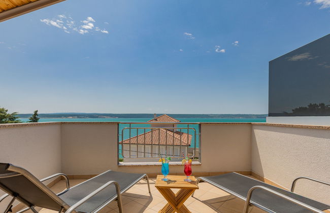 Apartamento de 2 quartos em Jasenice com piscina e jardim - Foto 18