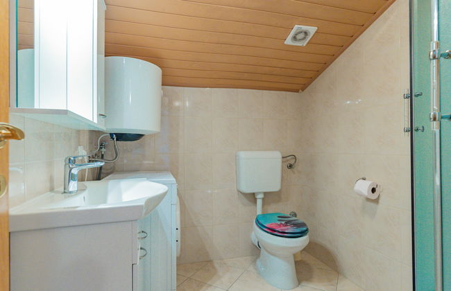 Apartamento de 2 quartos em Jasenice com piscina e jardim - Foto 22