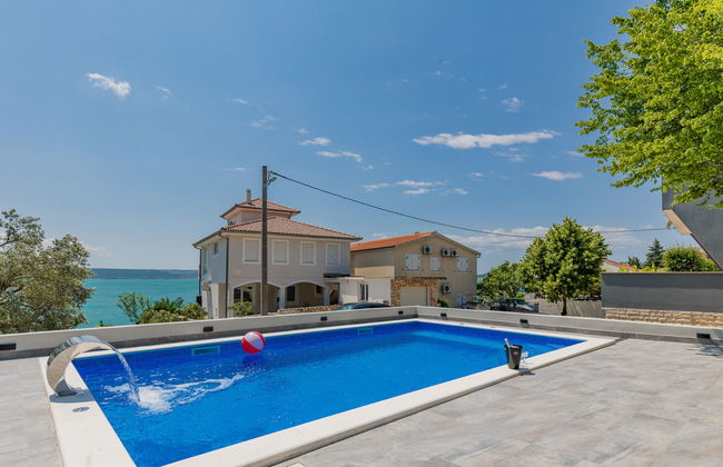 Apartamento de 2 quartos em Jasenice com piscina e jardim - Foto 15