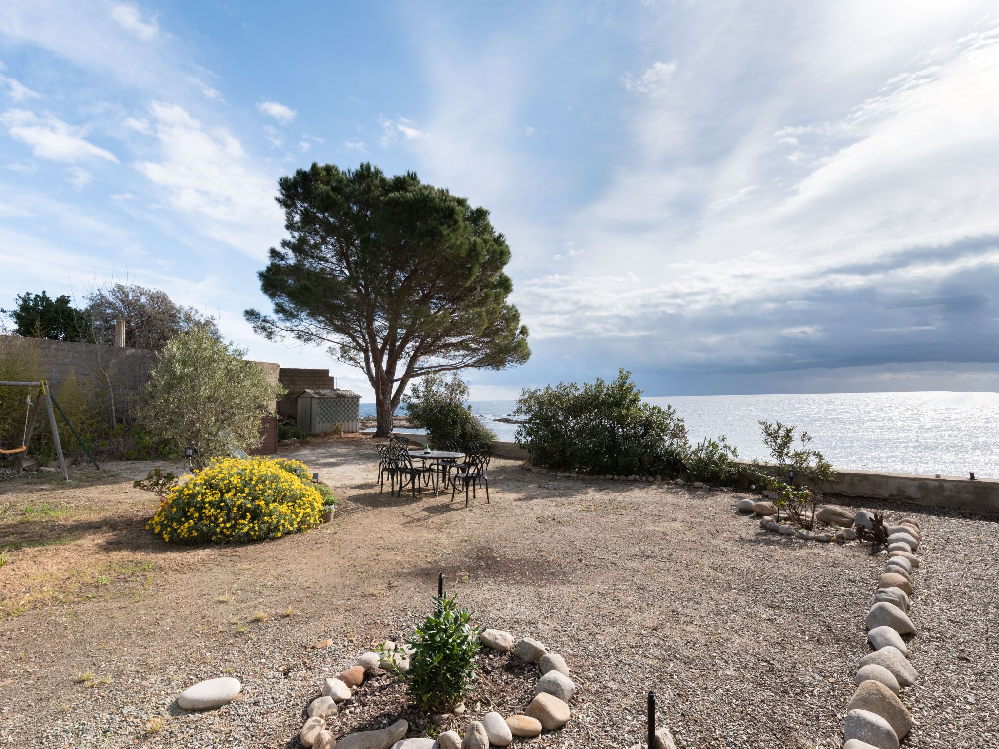 Foto 3 - Casa de 2 quartos em Sari-Solenzara com jardim e vistas do mar