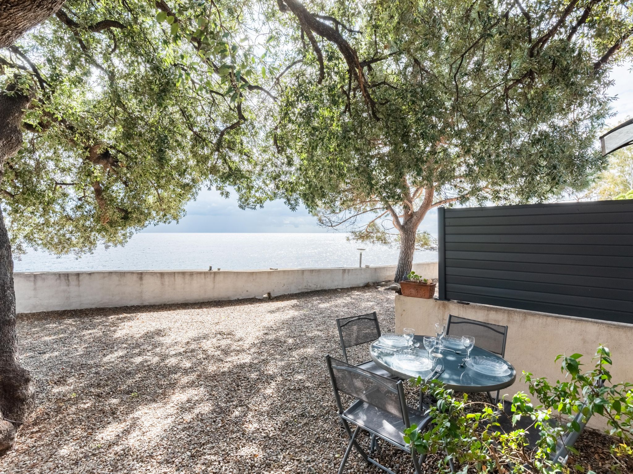 Foto 2 - Haus mit 2 Schlafzimmern in Sari-Solenzara mit garten und blick aufs meer