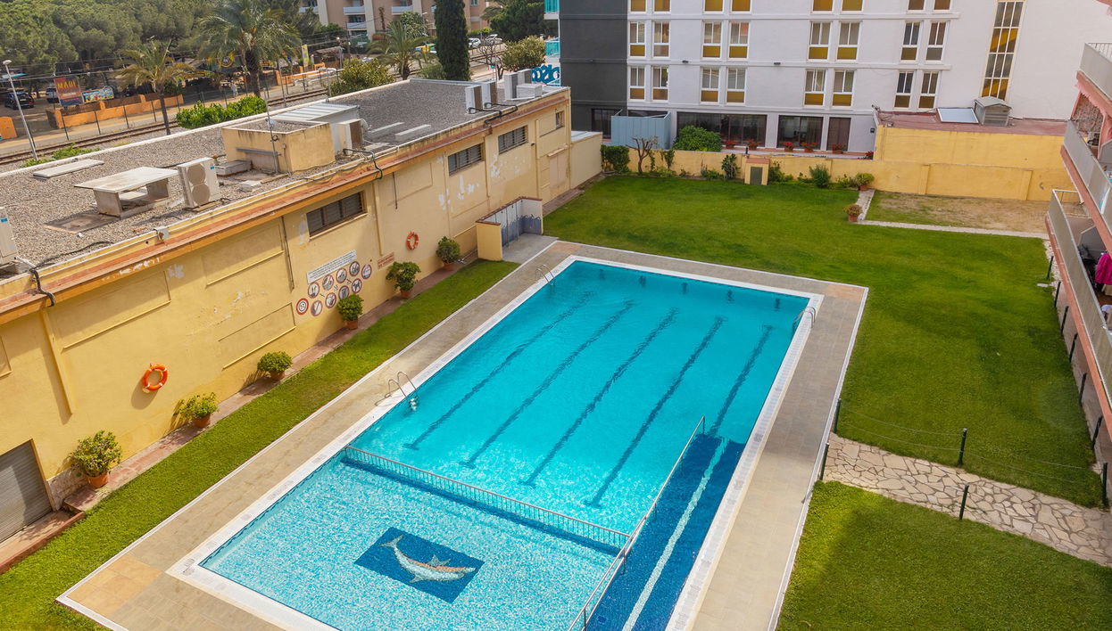 Apartment mit 3 Schlafzimmern in Malgrat de Mar mit schwimmbad und garten - Foto 1