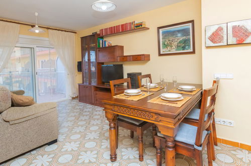 Photo 7 - 2 bedroom Apartment in Malgrat de Mar with swimming pool and garden