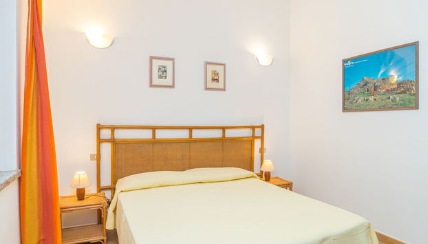 Casa de 2 quartos em Muravera com jardim e terraço - Foto 4