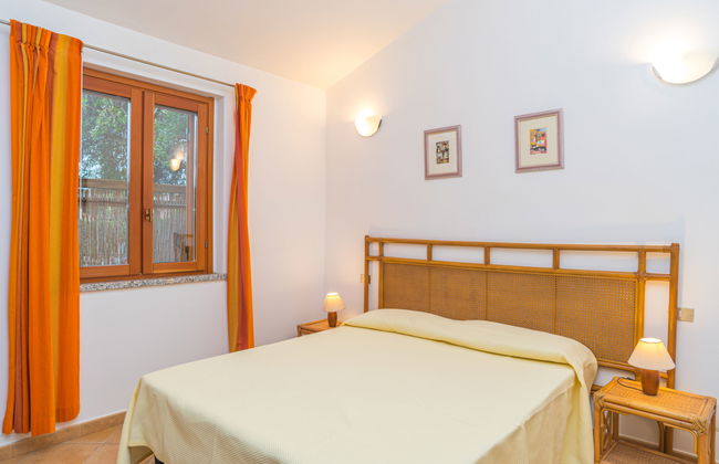 Casa de 2 quartos em Muravera com jardim e terraço - Foto 9