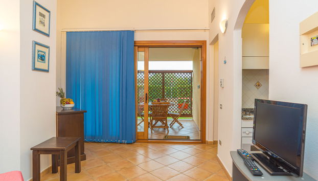 Casa de 2 quartos em Muravera com jardim e terraço - Foto 3