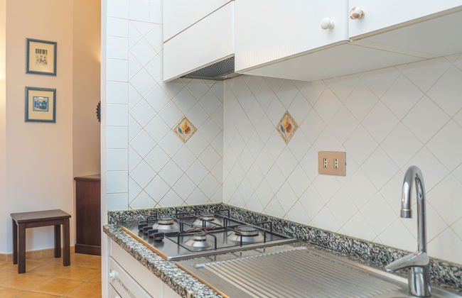 Casa de 2 quartos em Muravera com jardim e terraço - Foto 8