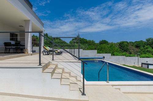 Photo 40 - Maison de 4 chambres à Medulin avec piscine privée et vues à la mer