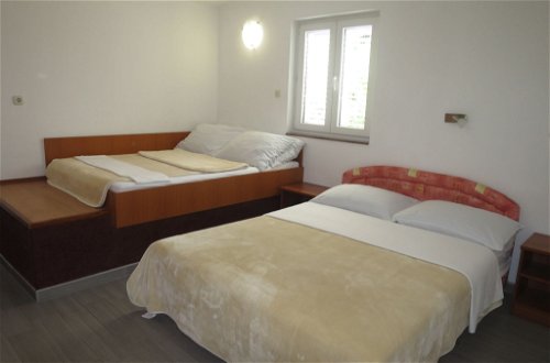 Foto 10 - Apartment mit 1 Schlafzimmer in Jasenice mit blick aufs meer
