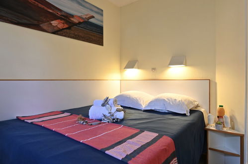 Foto 19 - Apartamento de 1 habitación en Saint-Raphaël con piscina y vistas al mar