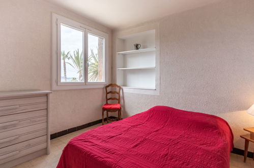 Foto 12 - Apartamento de 2 habitaciones en Saint-Cyr-sur-Mer con terraza y vistas al mar