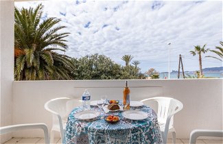 Foto 2 - Apartamento de 2 habitaciones en Saint-Cyr-sur-Mer con terraza y vistas al mar
