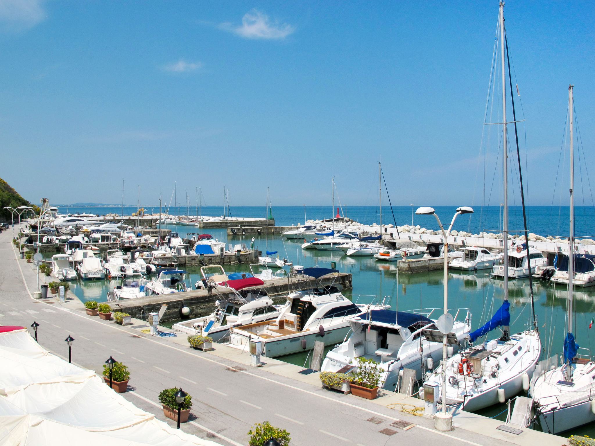 Foto 14 - Appartamento a Pesaro con piscina e vista mare