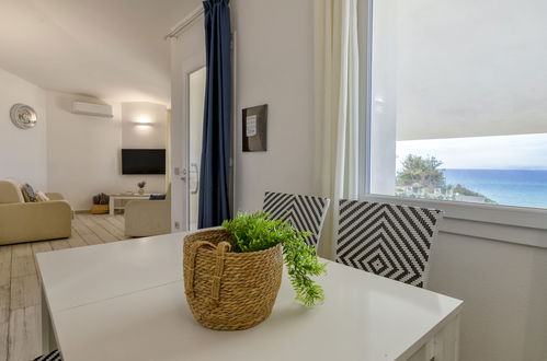 Foto 4 - Casa de 3 quartos em Badesi com jardim