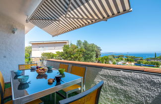 Photo 2 - Maison de 2 chambres à Cavalaire-sur-Mer avec piscine privée et jardin