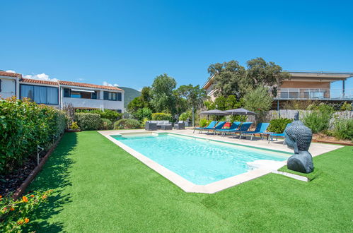 Photo 3 - Maison de 2 chambres à Cavalaire-sur-Mer avec piscine privée et vues à la mer