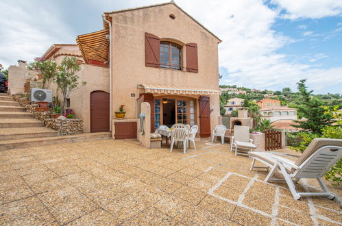 Foto 17 - Appartamento con 2 camere da letto a Cavalaire-sur-Mer con terrazza e vista mare