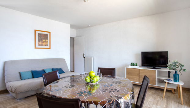 Apartment mit 2 Schlafzimmern in Saint-Laurent-du-Var mit garten und terrasse - Foto 2