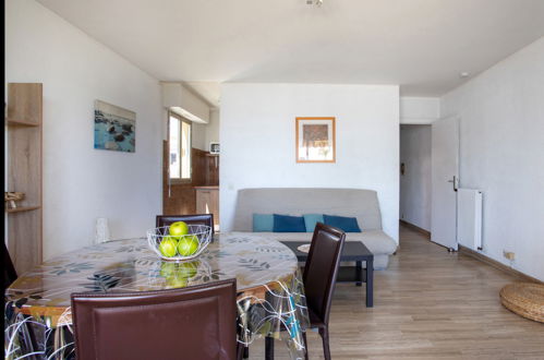 Foto 8 - Apartamento de 1 quarto em Saint-Laurent-du-Var com jardim e terraço