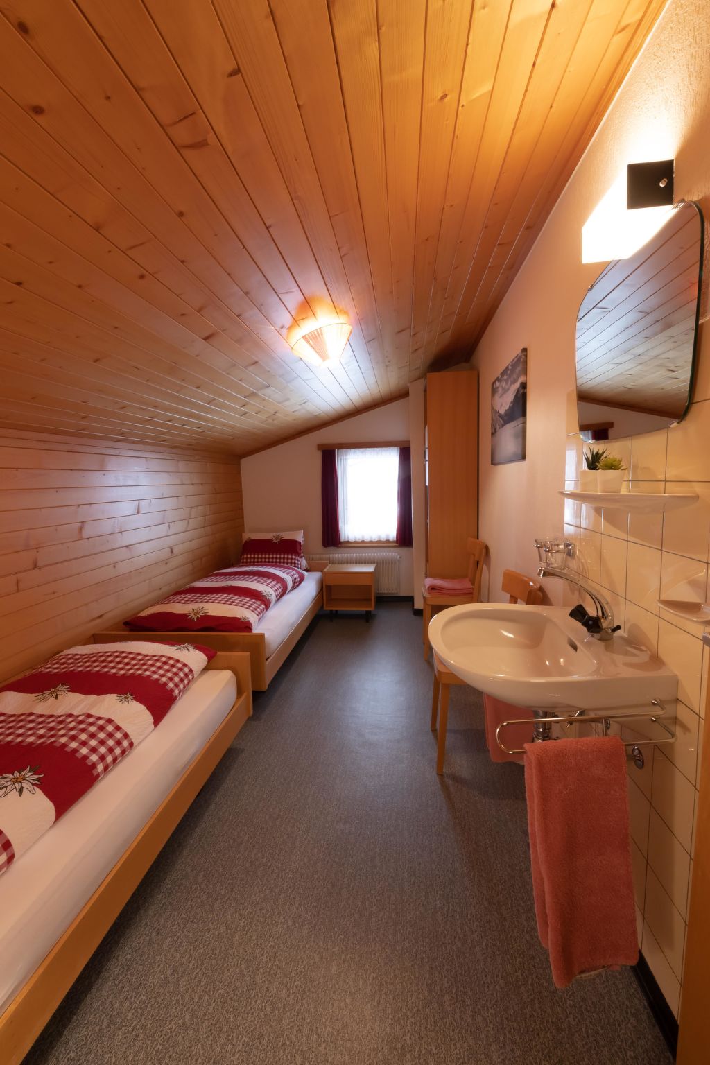 Foto 13 - Apartment mit 2 Schlafzimmern in Saas-Grund