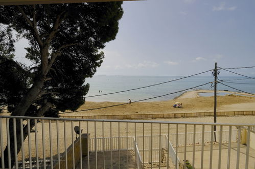 Foto 19 - Appartamento con 4 camere da letto a Alcanar con vista mare