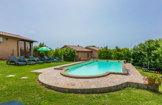 Photo 2 - Maison de 1 chambre à Sorano avec piscine et jardin