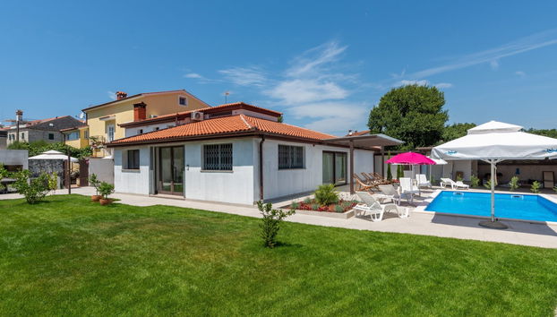 Apartment mit 2 Schlafzimmern in Poreč mit schwimmbad und garten - Foto 4