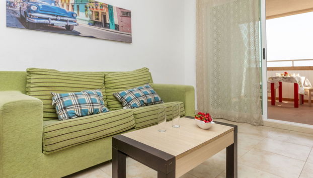 3 bedroom Apartment in Oropesa del Mar with swimming pool and garden - Photo 3