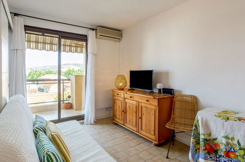 Foto 7 - Apartamento de 1 quarto em Le Lavandou com terraço e vistas do mar