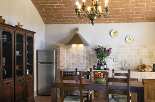 Photo 11 - 4 bedroom House in Peccioli with private pool and garden