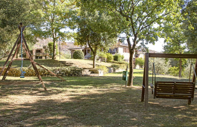 Apartamento de 2 quartos em Paciano com piscina e jardim - Foto 20