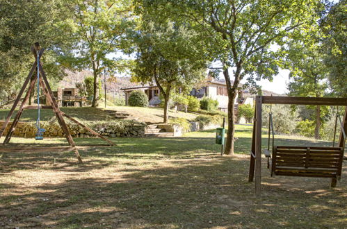 Foto 20 - Appartamento con 2 camere da letto a Paciano con piscina e giardino