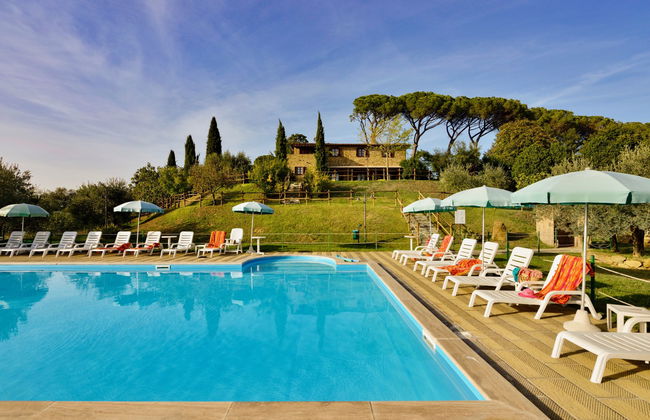 Apartamento de 2 quartos em Paciano com piscina e jardim - Foto 19