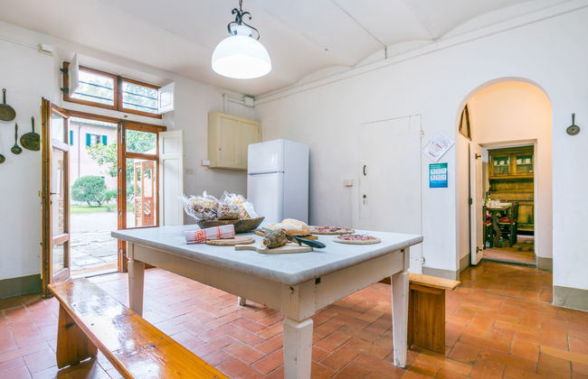 16 bedroom House in San Miniato with private pool and garden - Photo 10