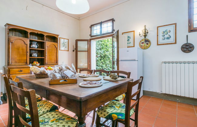 16 bedroom House in San Miniato with private pool and garden - Photo 42
