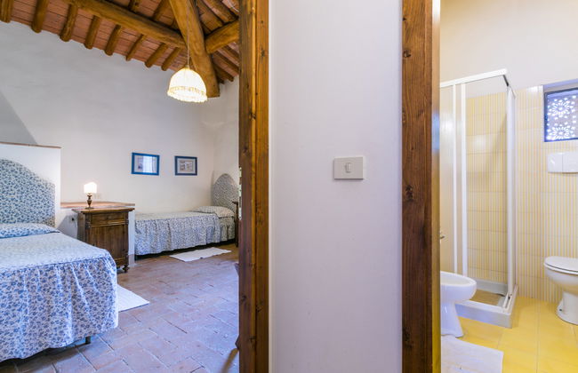 16 bedroom House in San Miniato with private pool and garden - Photo 61