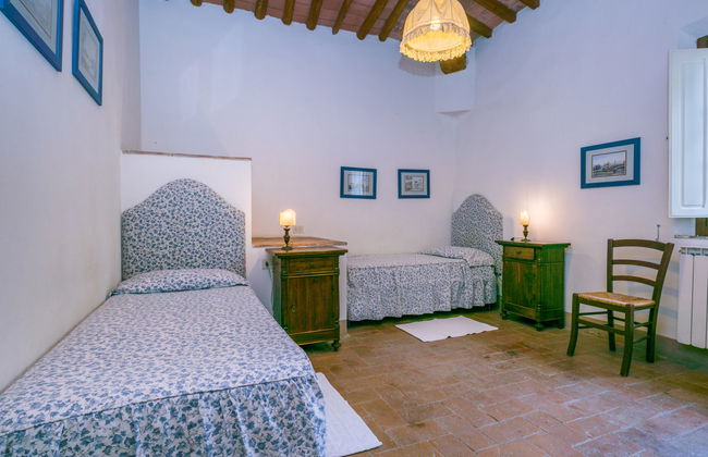 16 bedroom House in San Miniato with private pool and garden - Photo 59
