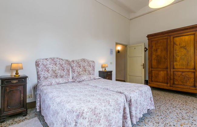 10 bedroom House in San Miniato with private pool and garden - Photo 36