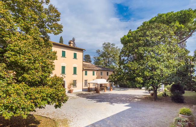 16 bedroom House in San Miniato with private pool and garden - Photo 68