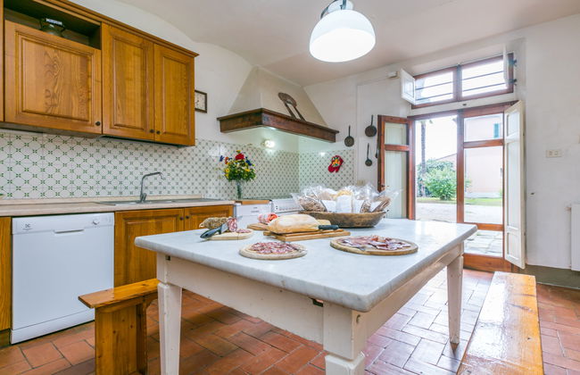 10 bedroom House in San Miniato with private pool and garden - Photo 23