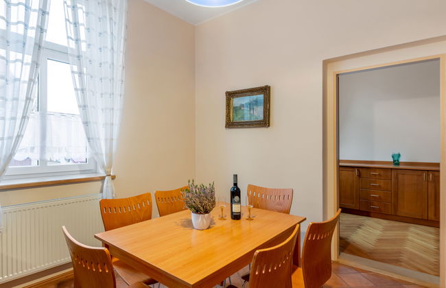 Apartamento de 2 quartos em Desná com banheira de hidromassagem - Foto 16
