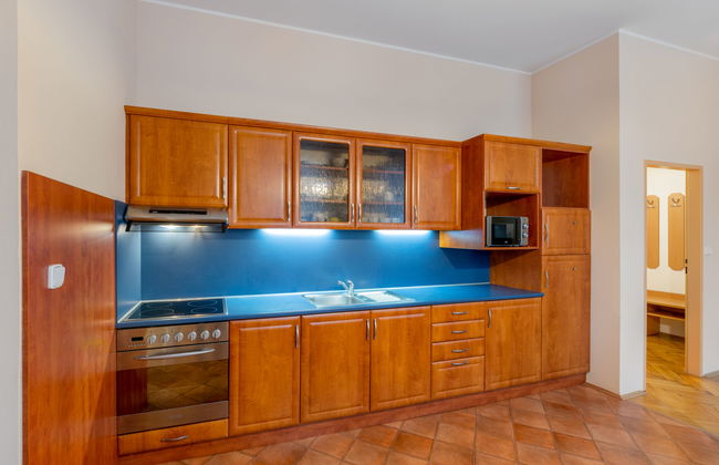 Apartamento de 2 quartos em Desná com banheira de hidromassagem - Foto 15