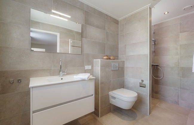 Casa de 4 quartos em Colijnsplaat com jardim e terraço - Foto 18
