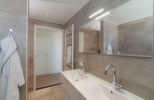 Casa de 4 quartos em Colijnsplaat com jardim e terraço - Foto 17